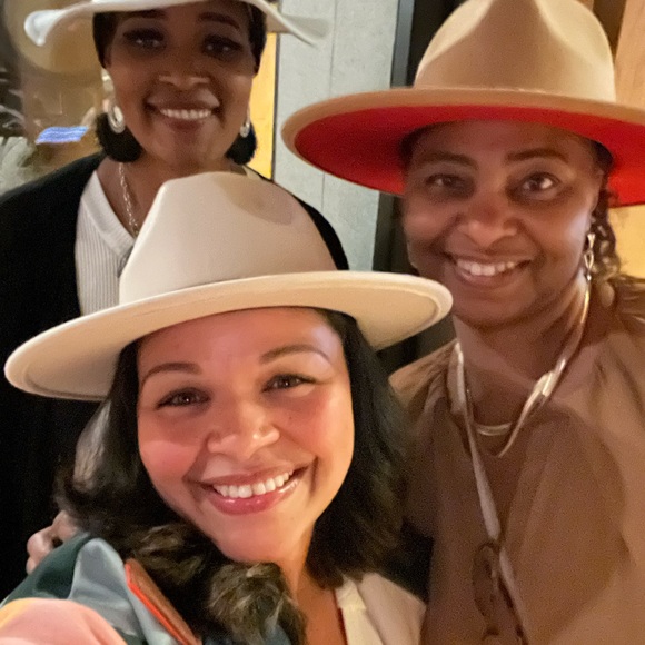 “Lilia” Classic Fedora Hat - Picture 4 of 6